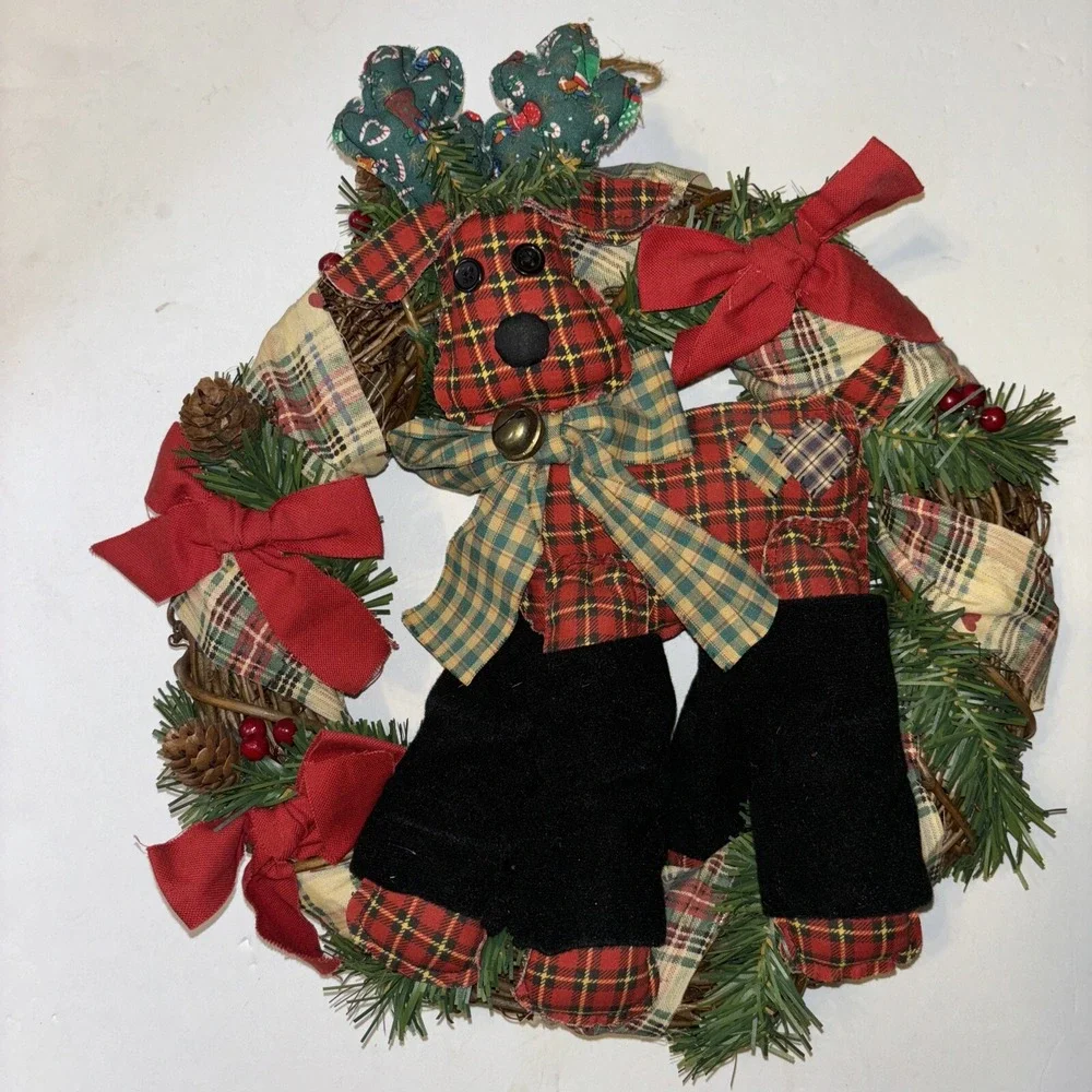 Vintage Rustic Style Reindeer Christmas Wreath Plaid Patchwork Pinecones Decor